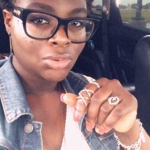 Meet your Posher, Ebony